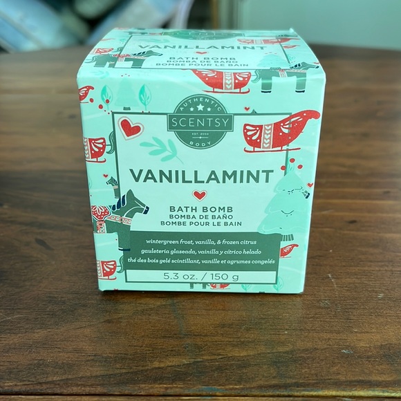 Scentsy Other - Scentsy VanillaMint Bath Bomb
